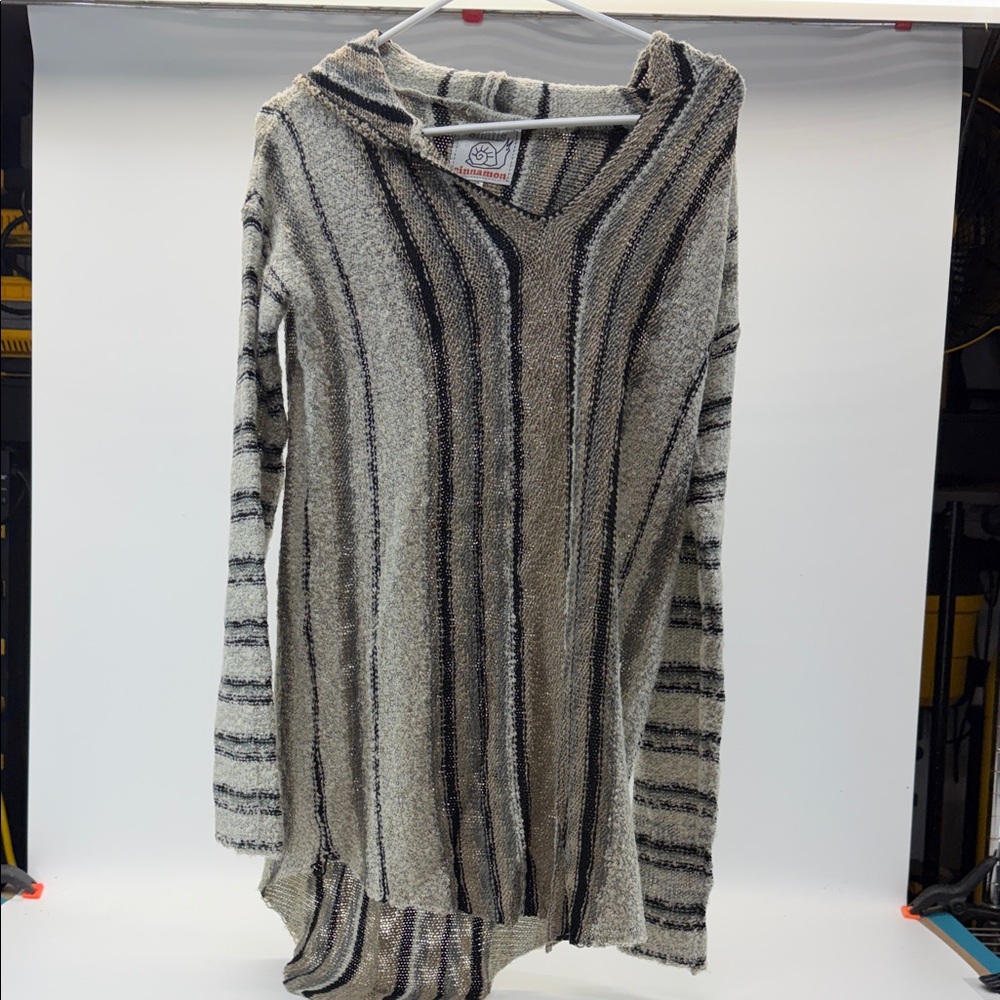 Elegant Striped‎ V-Neck Sweater